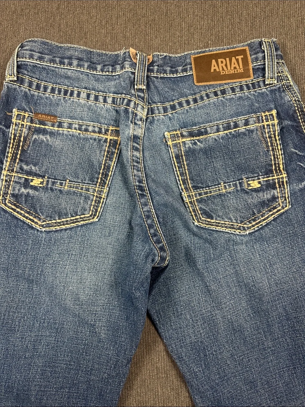 Ariat Relaxed Boot Cut M4 Denim Blue Jeans Mens 31x29* Cowboy Western Stitching